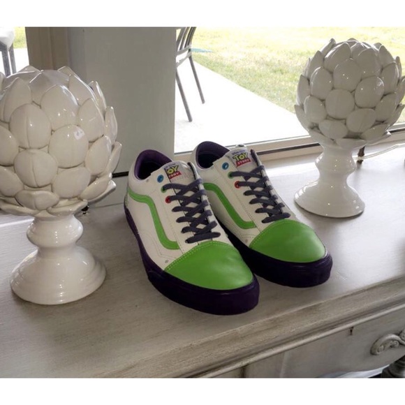 NEW Toy Story x Old Skool 'Buzz Lightyear' - Picture 2 of 7